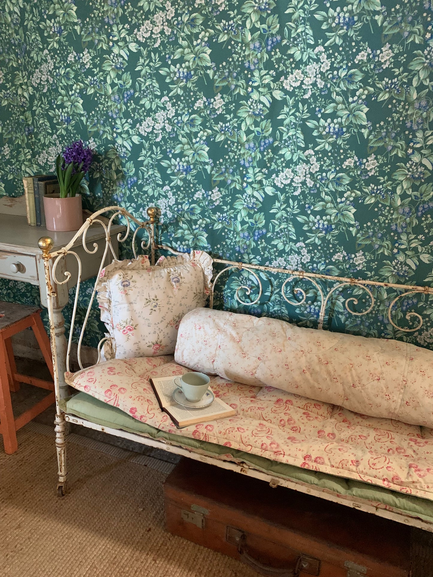 Vintage French Cot/Day Bed - Dovetail Vintage Co