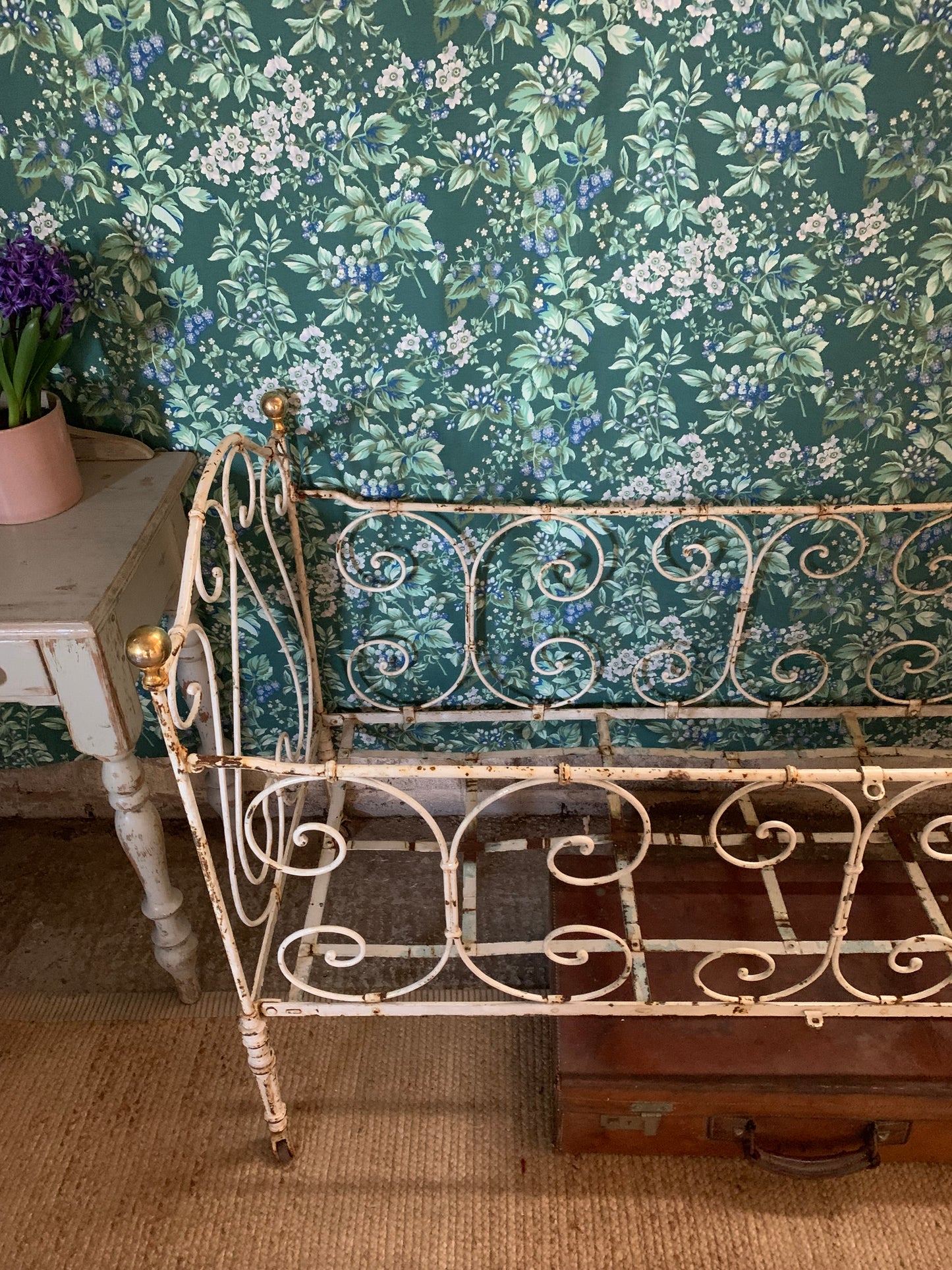 Vintage French Cot/Day Bed - Dovetail Vintage Co