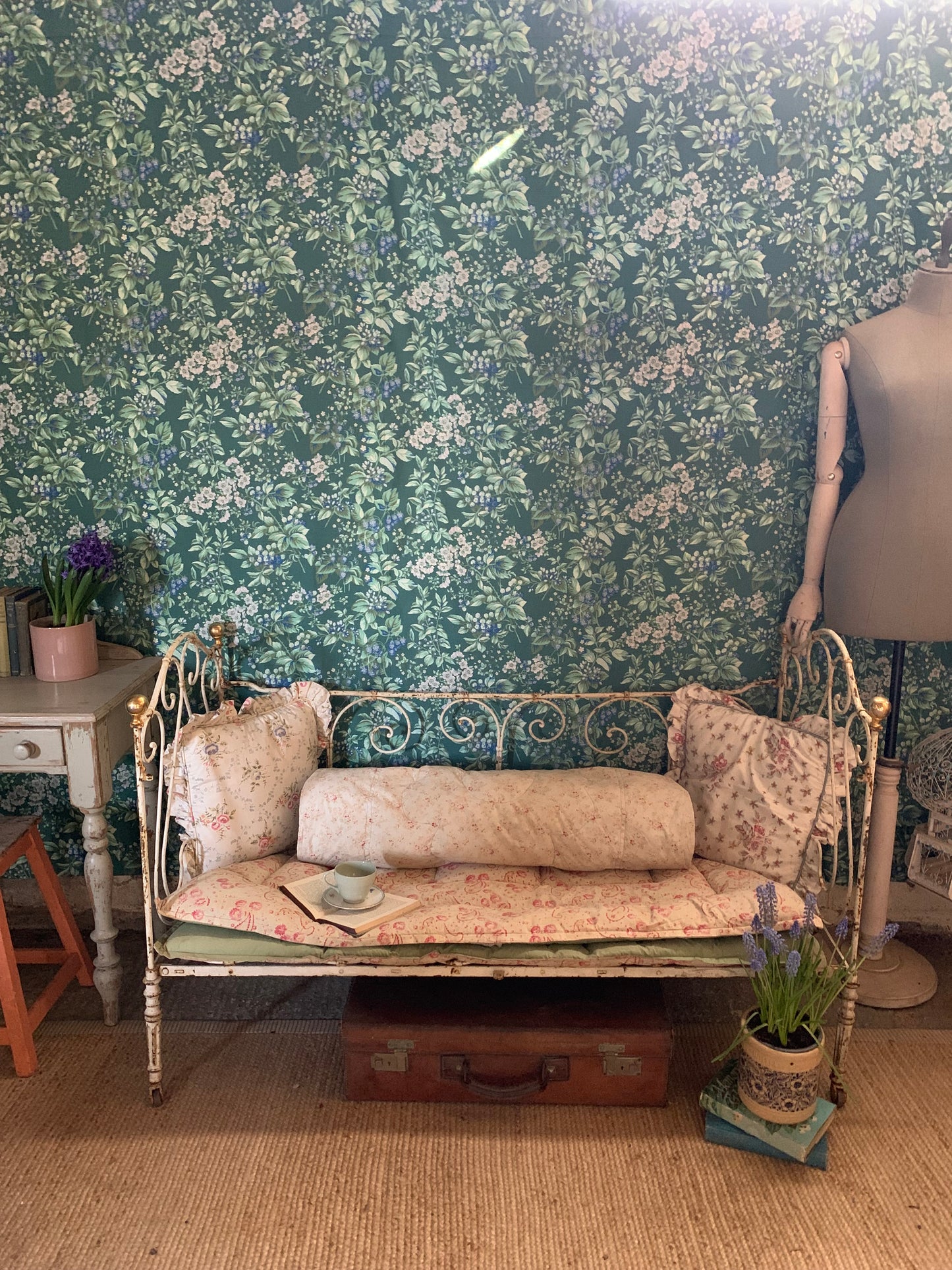 Vintage French Cot/Day Bed - Dovetail Vintage Co