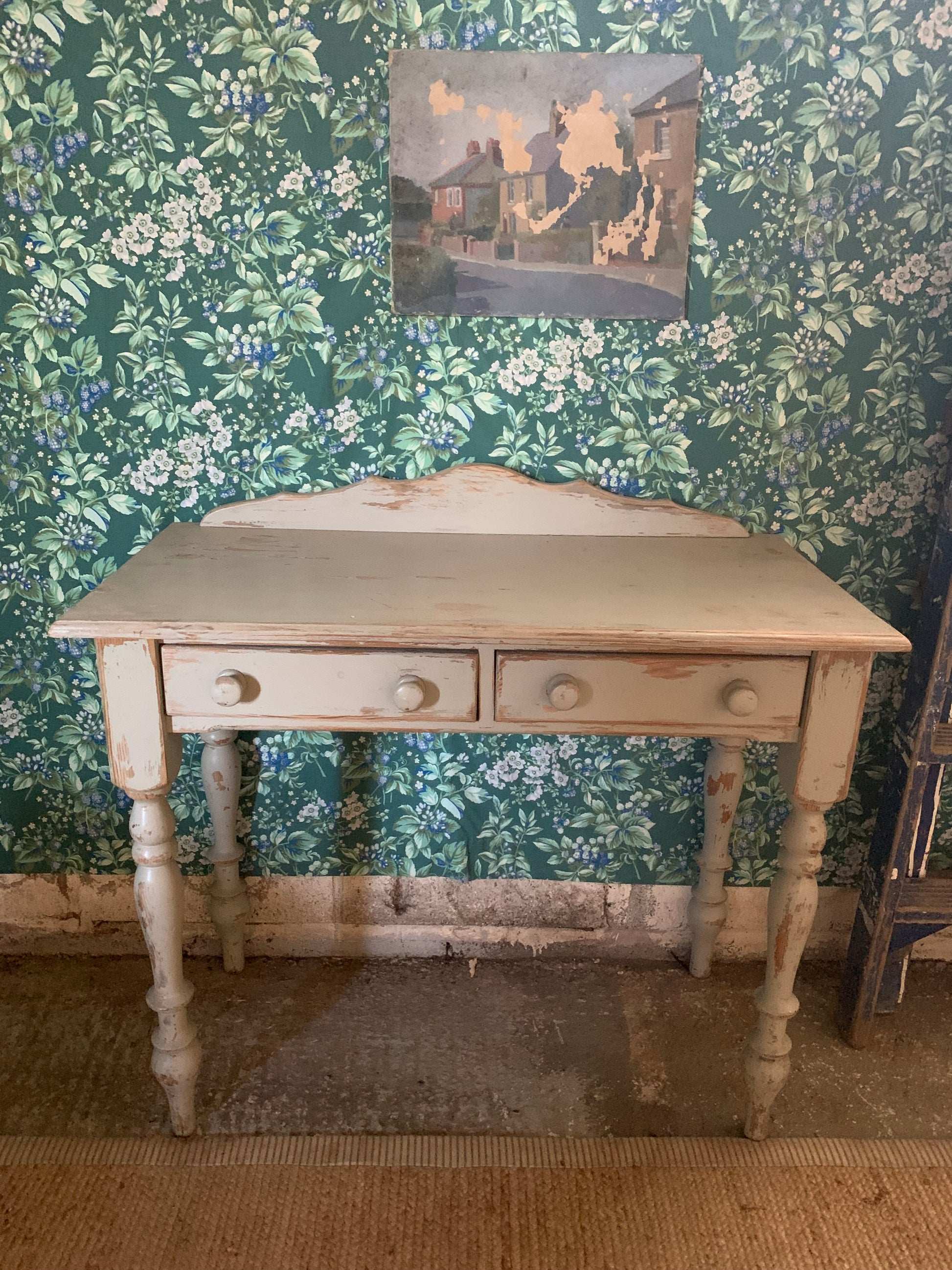 Chippy Paint Console - Dovetail Vintage Co