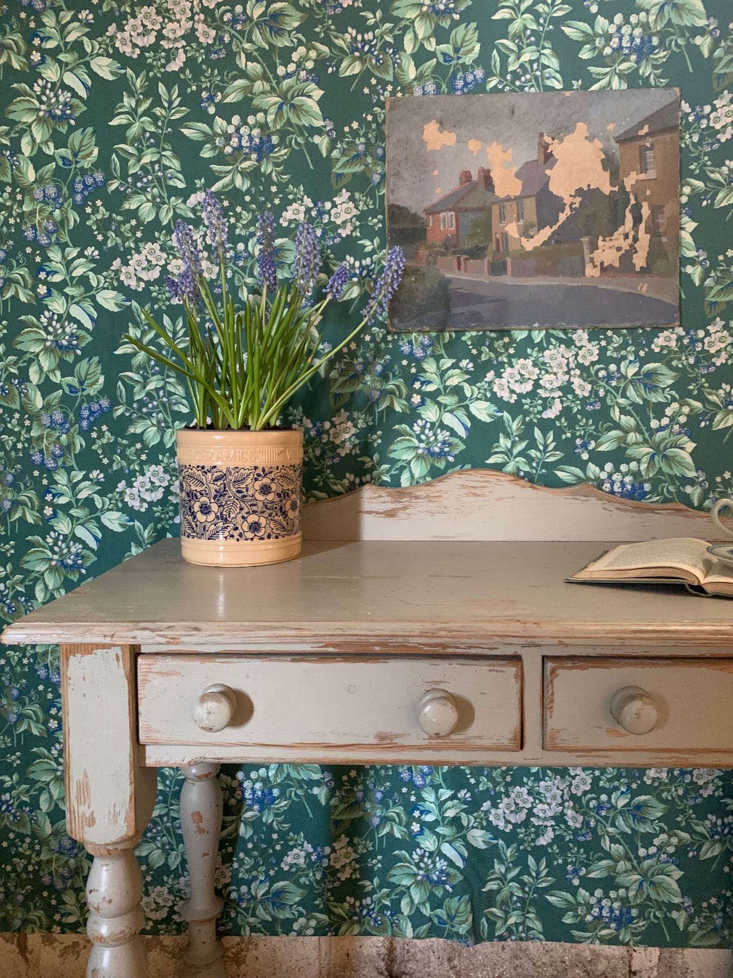 Chippy Paint Console - Dovetail Vintage Co