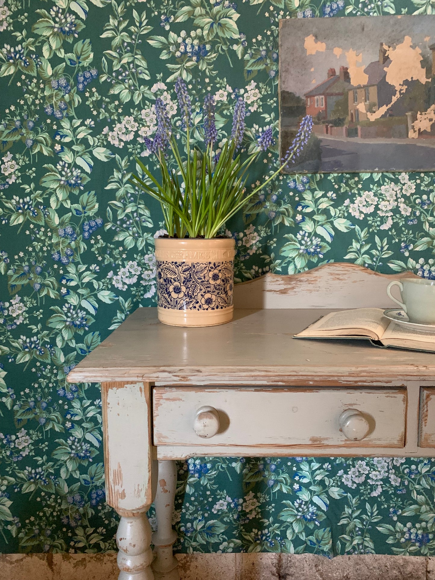 Chippy Paint Console - Dovetail Vintage Co