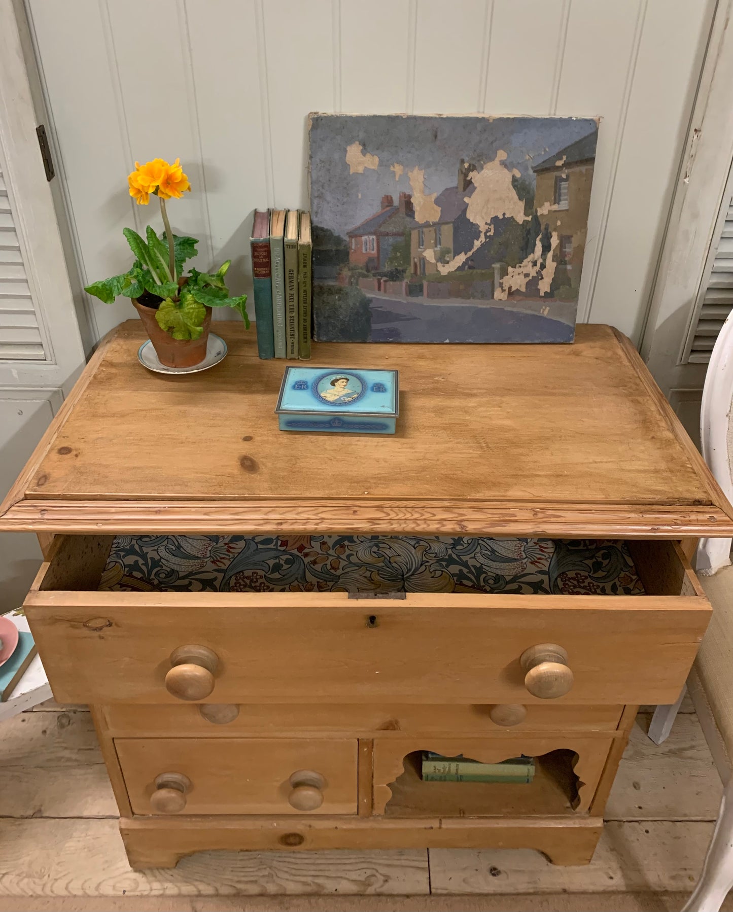 Antique Pine Chest of Drawers