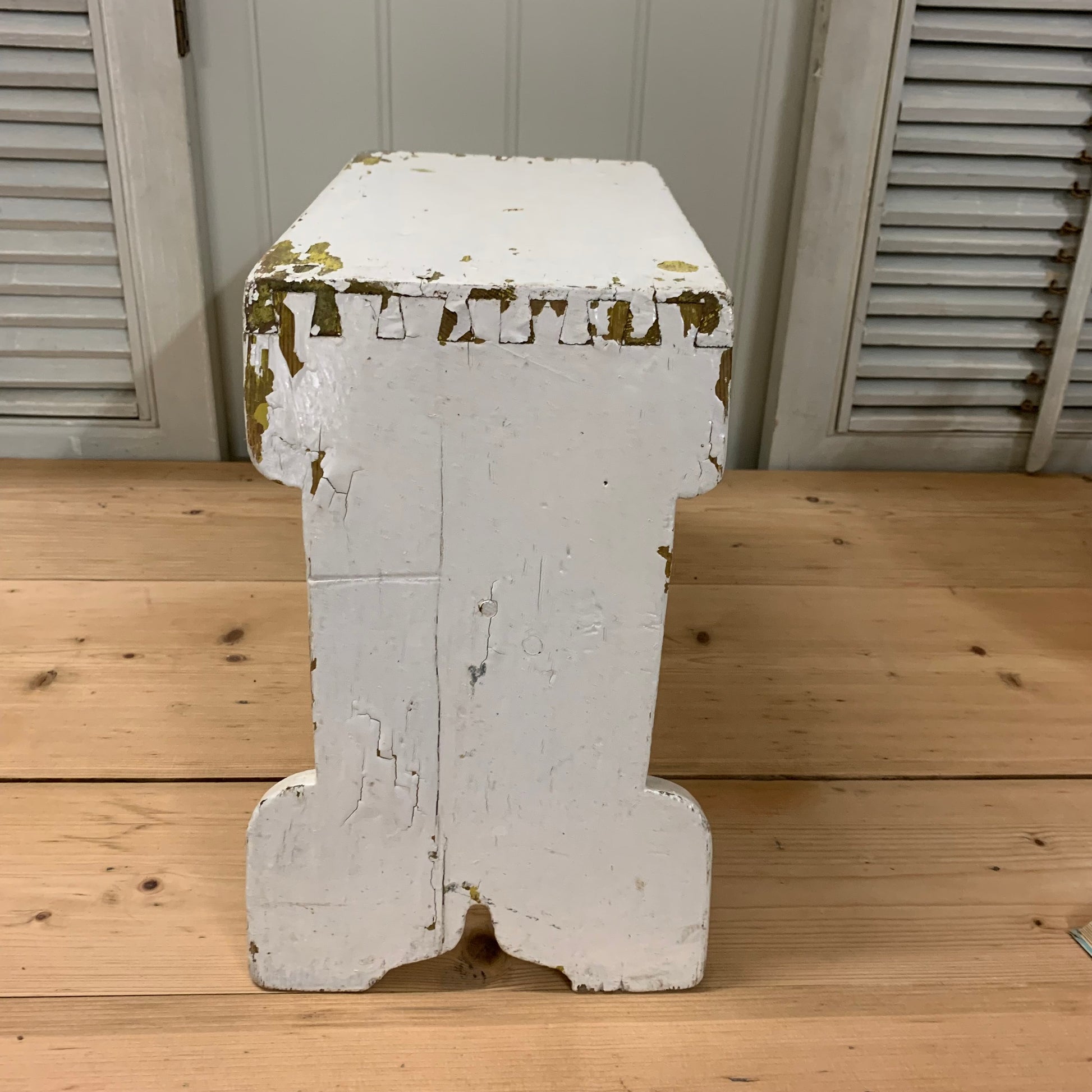 Vintage Chippy Paint Stool - Dovetail Vintage Co