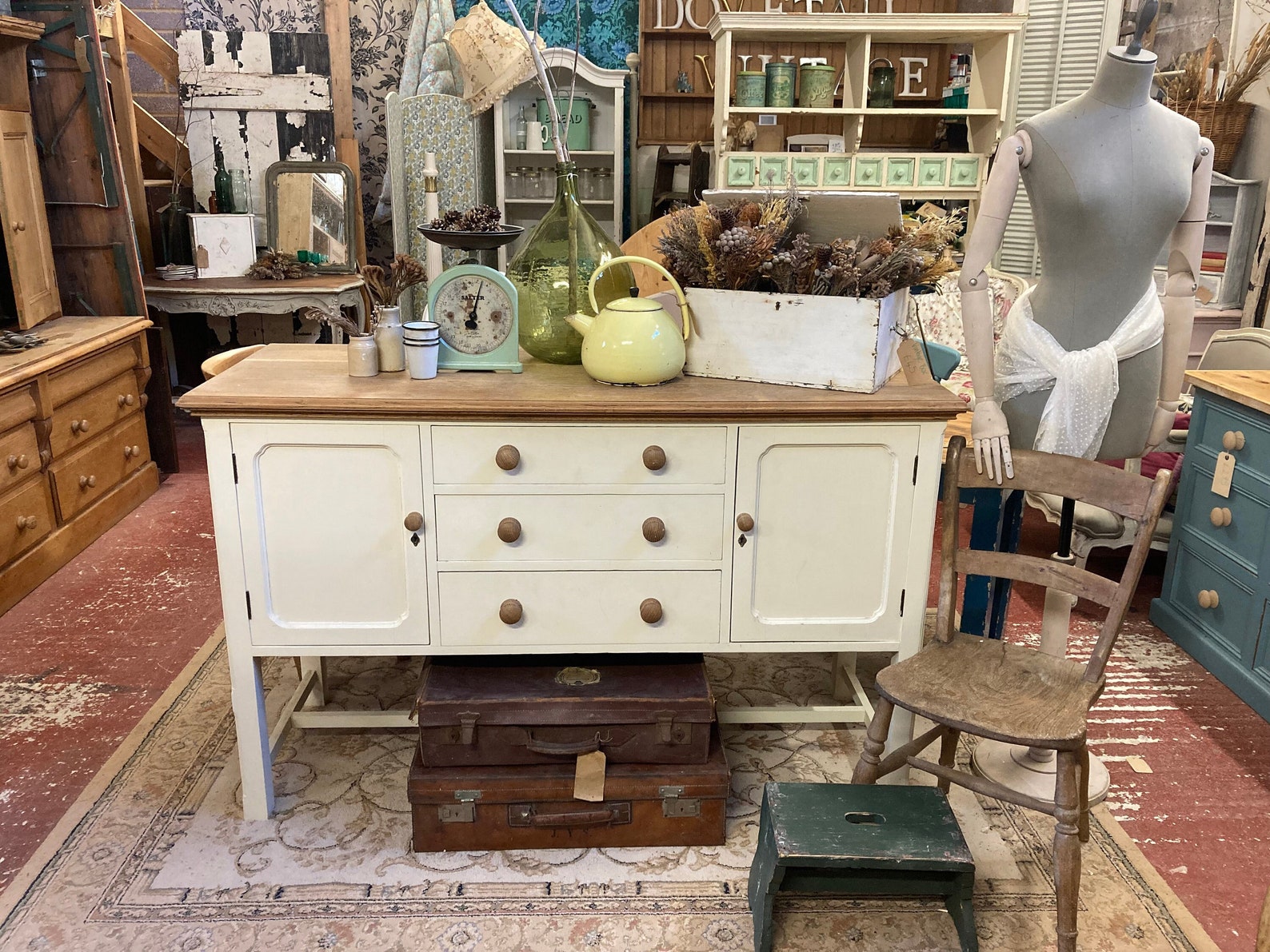 Vintage Oak Sideboard - Dovetail Vintage Co