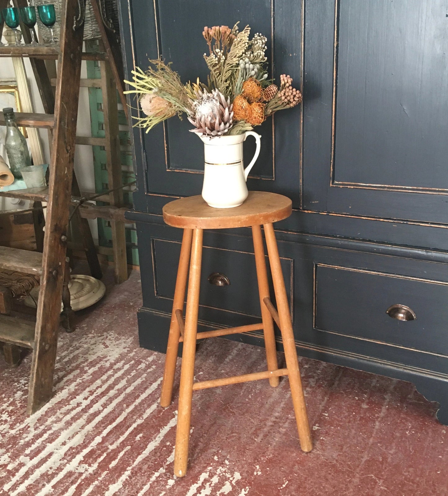 Vintage Wooden Stool - Dovetail Vintage Co