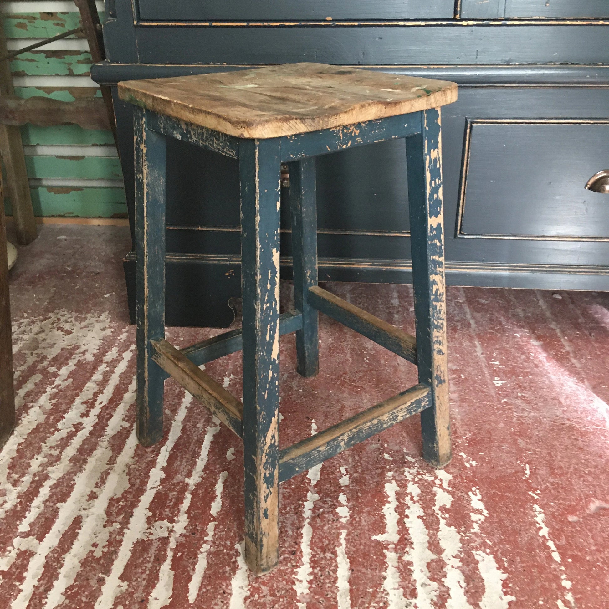 Vintage Chippy Paint Stool - Dovetail Vintage Co