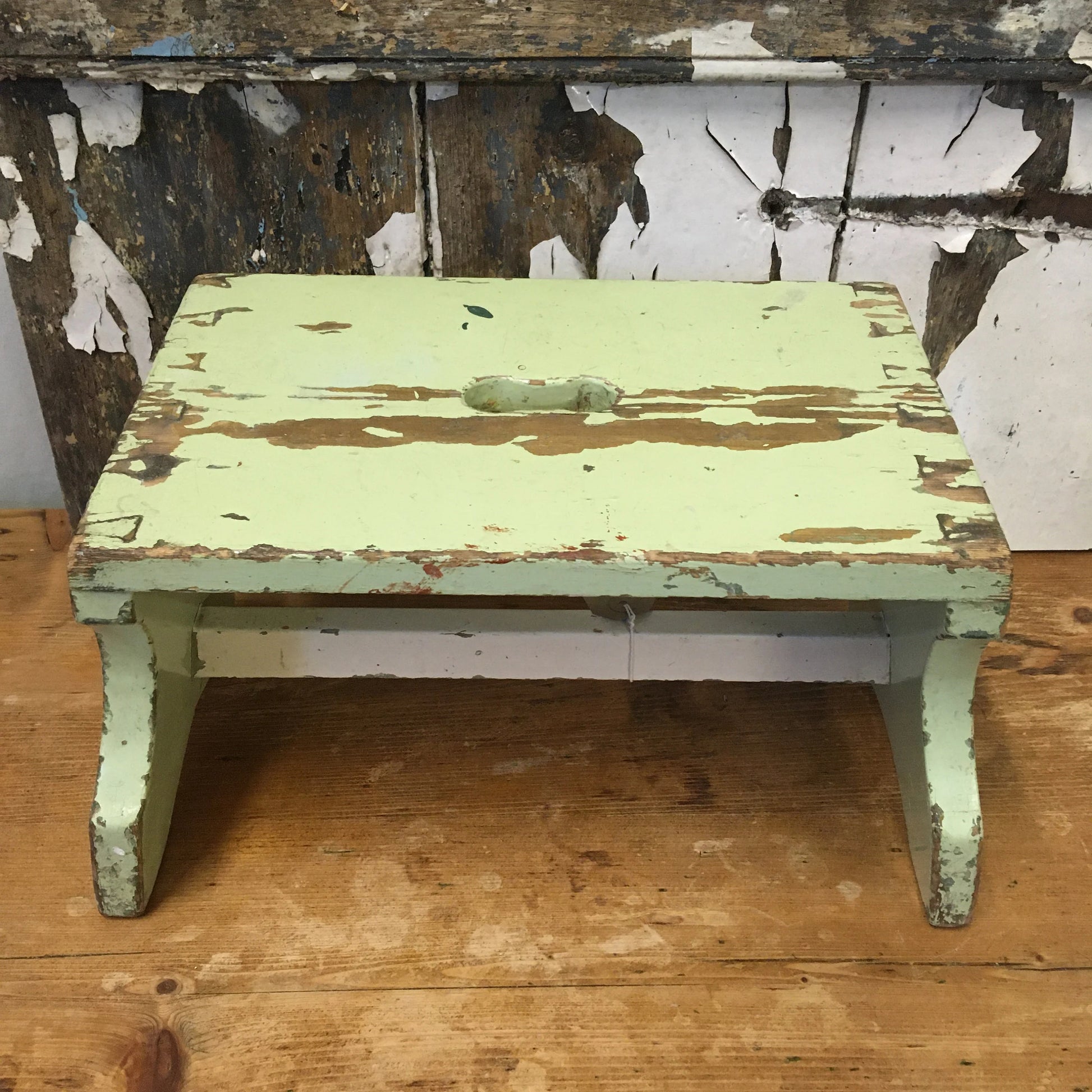 Vintage Stool - Dovetail Vintage Co