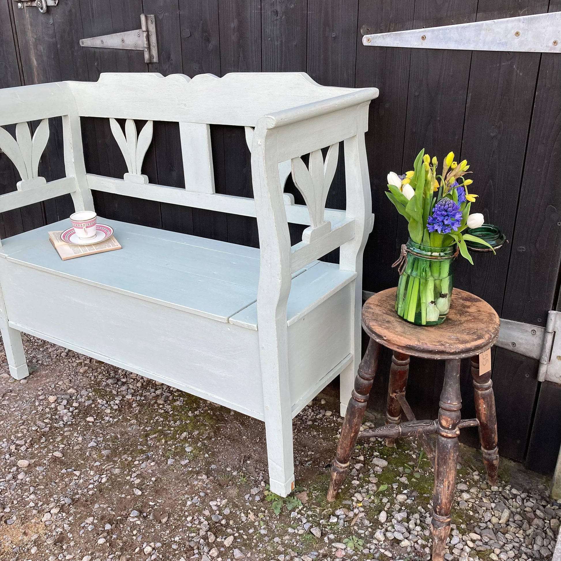 Vintage Settle/Storage Bench - Dovetail Vintage Co