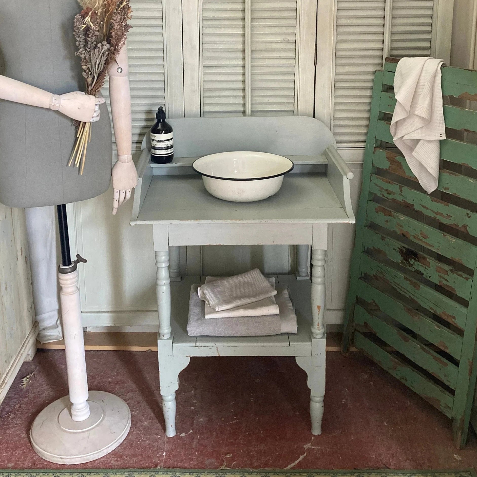 Vintage Washstand - Dovetail Vintage Co