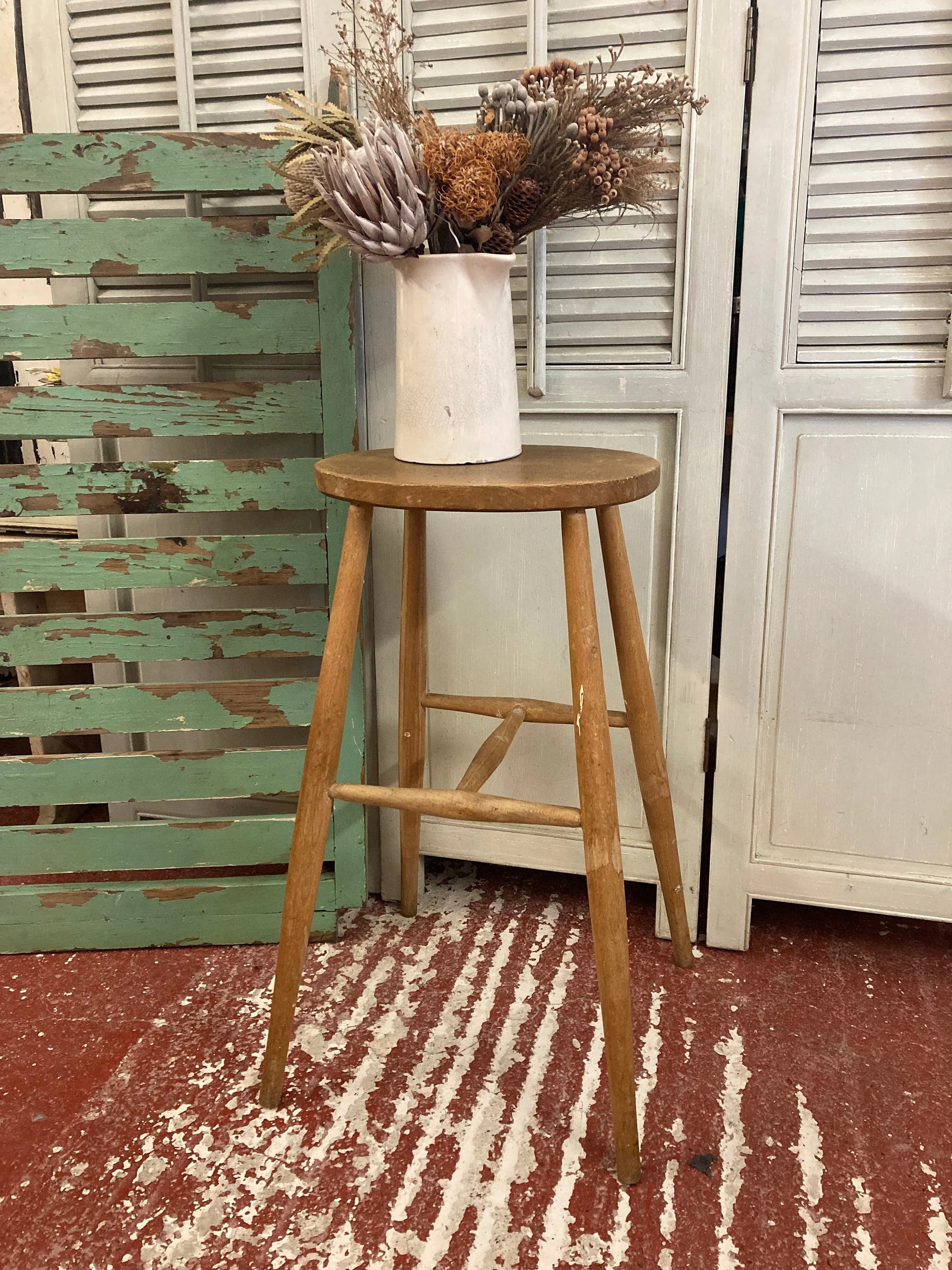 Vintage Stool - Dovetail Vintage Co