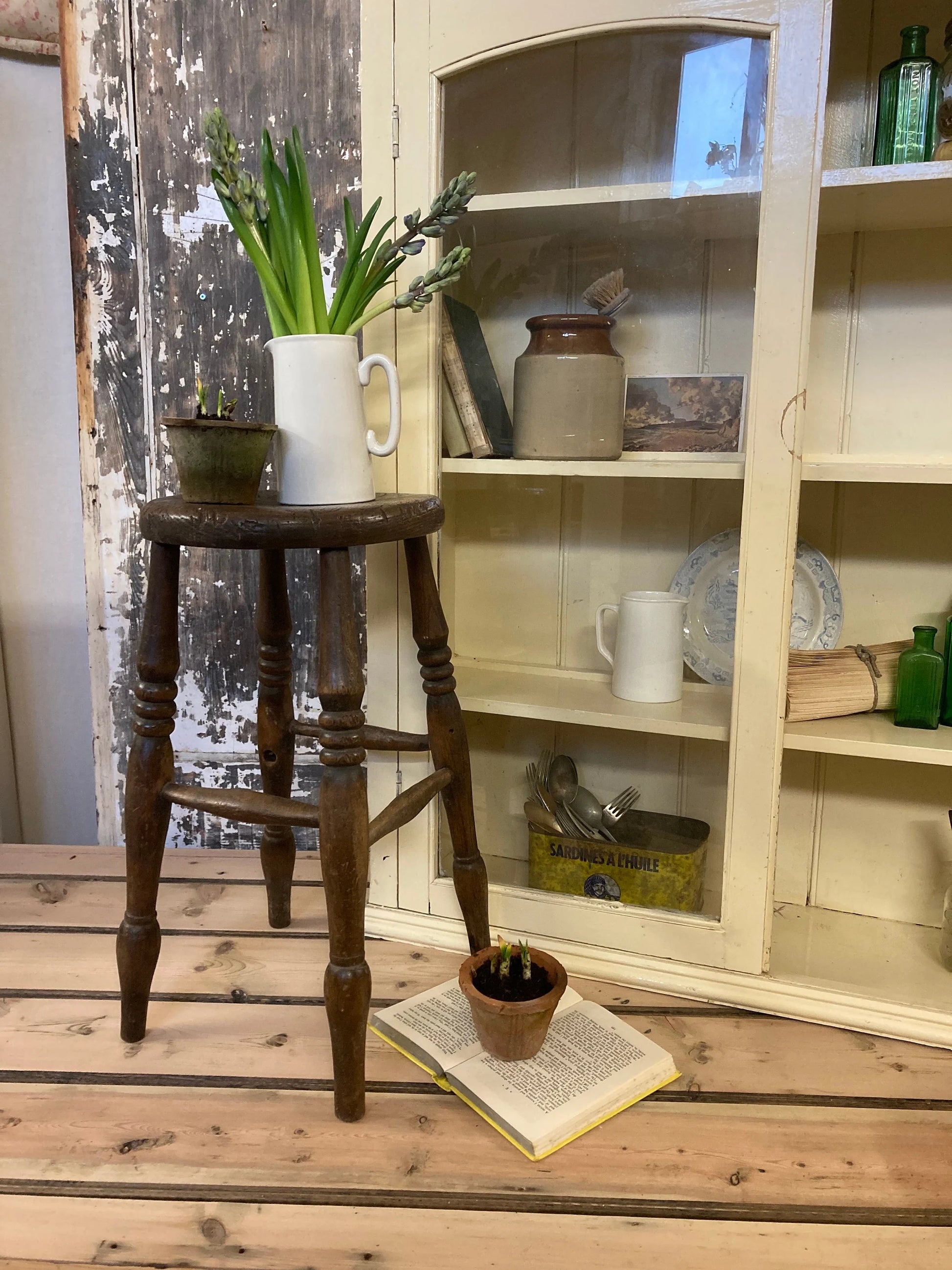 Vintage Stool/Plant Stand - Dovetail Vintage Co