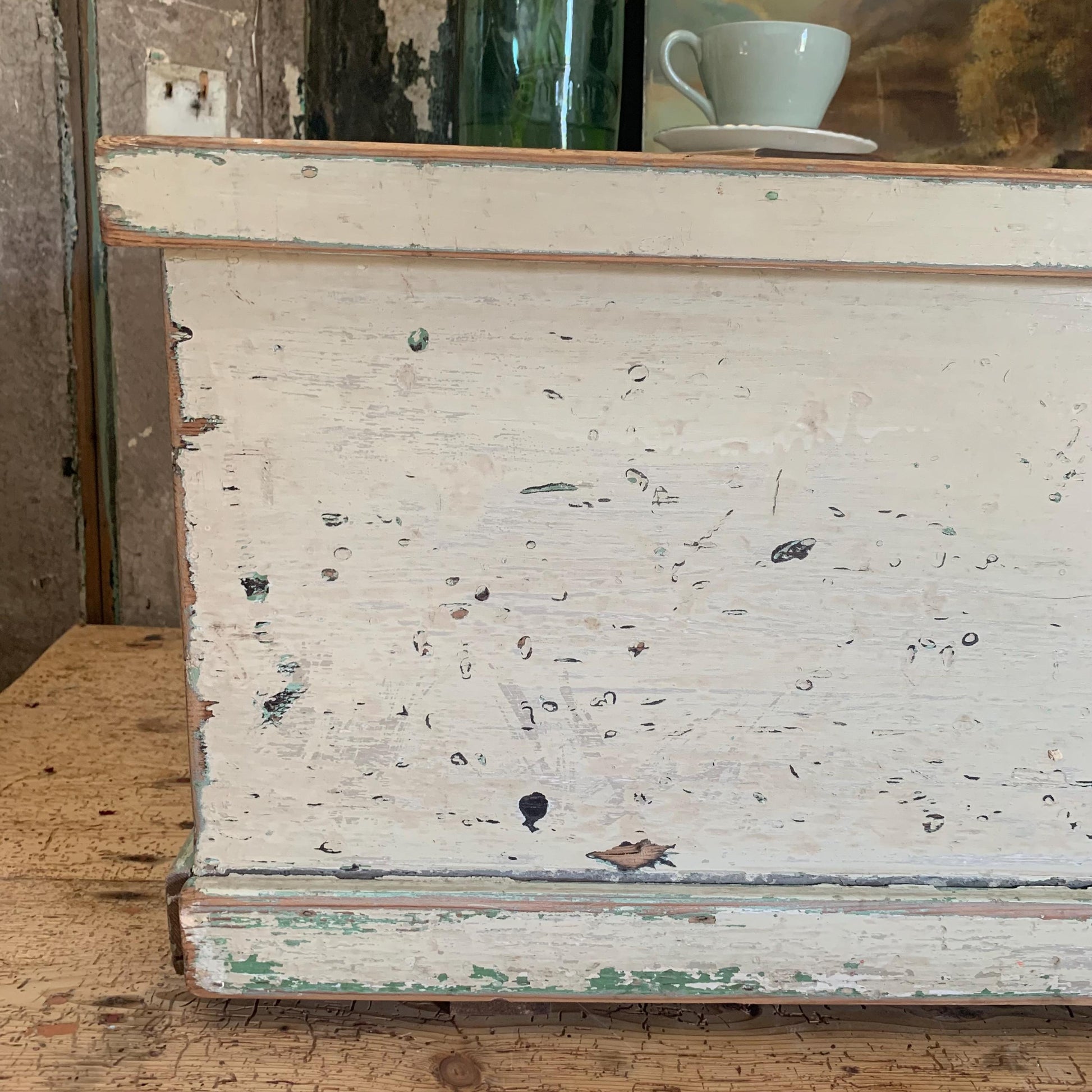 Vintage Chippy Paint Trunk - Dovetail Vintage Co