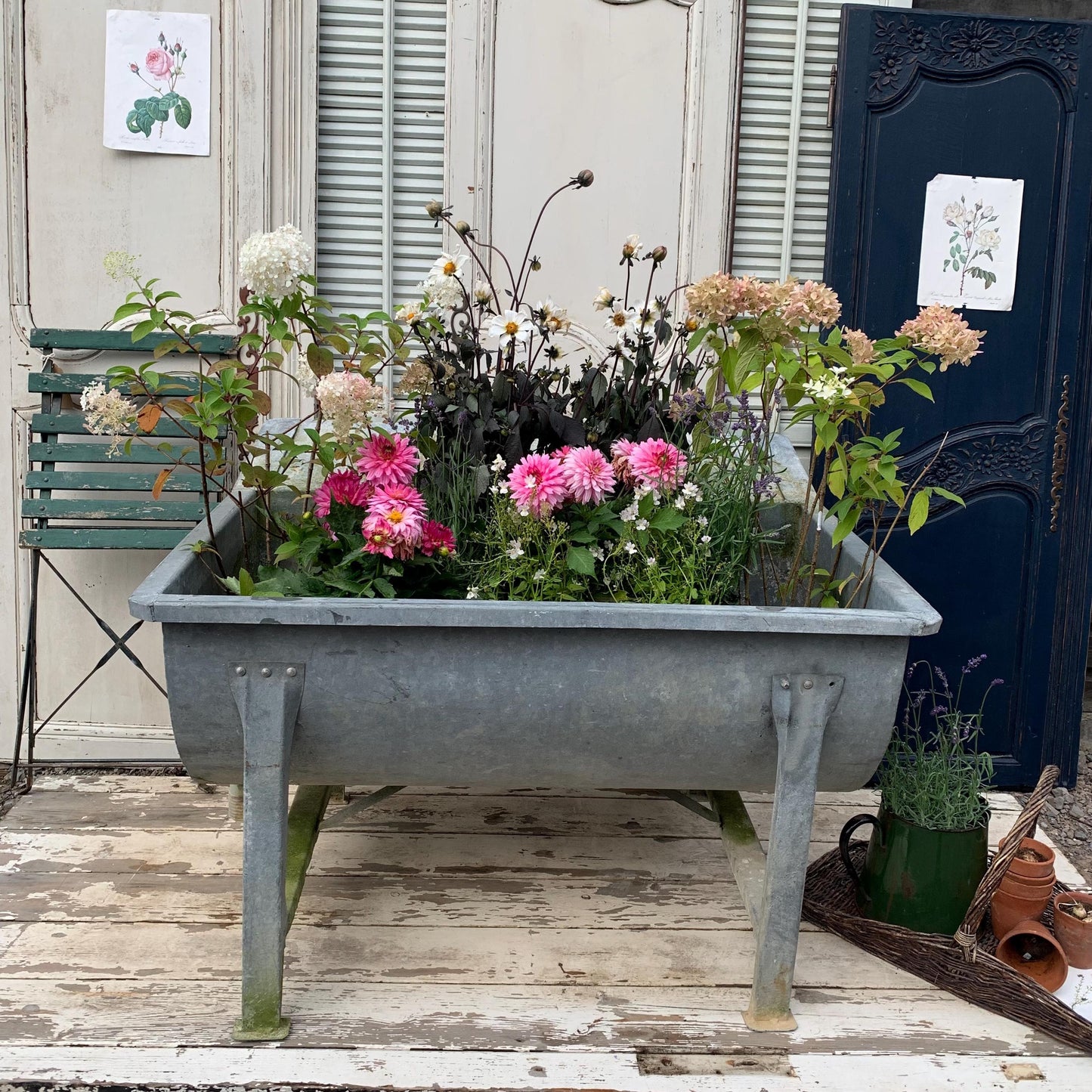 Lovely galvanised feeder trough.

Perfect for any size garden, great for adding a burst of colour, as a herb garden or even a dog bath.